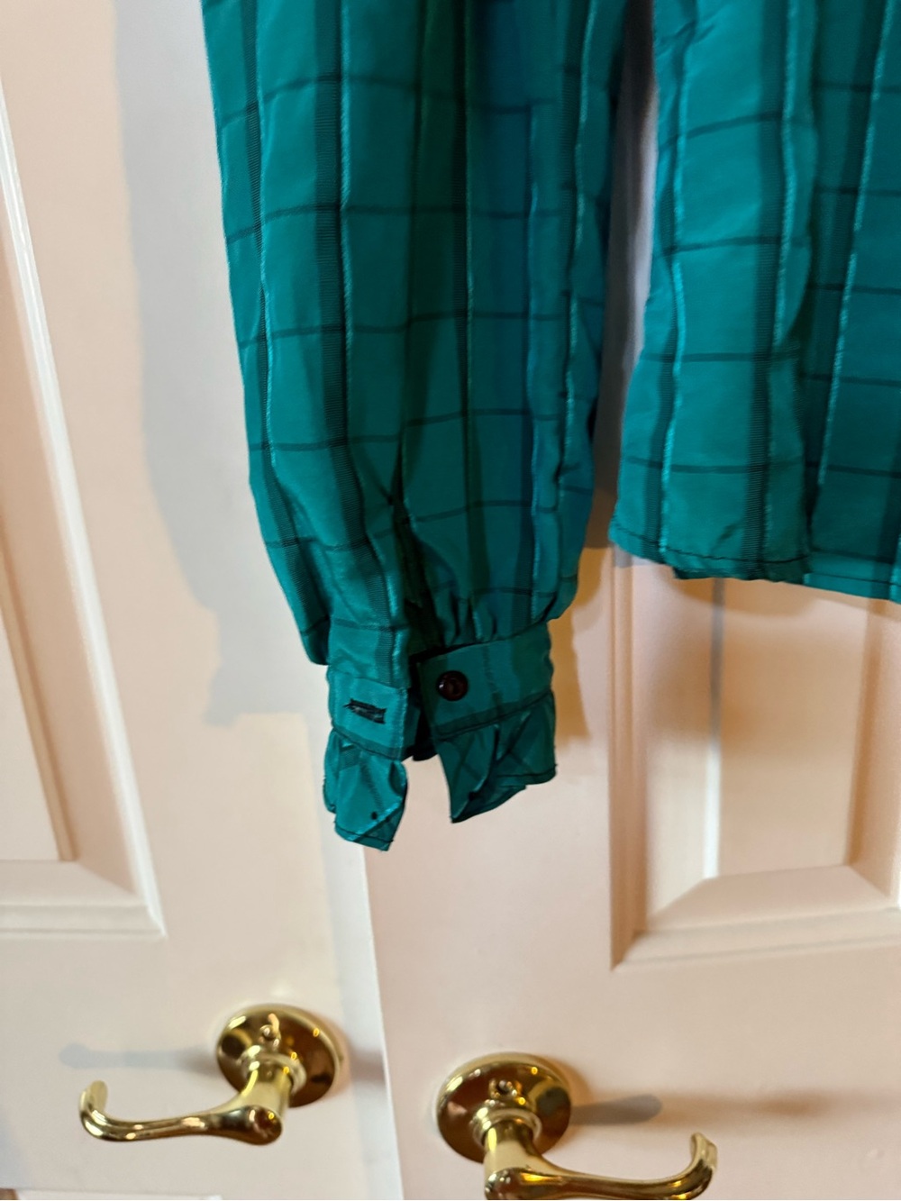 Circle T Emerald Green Ruffled Button-blouse - Picture 5 of 9